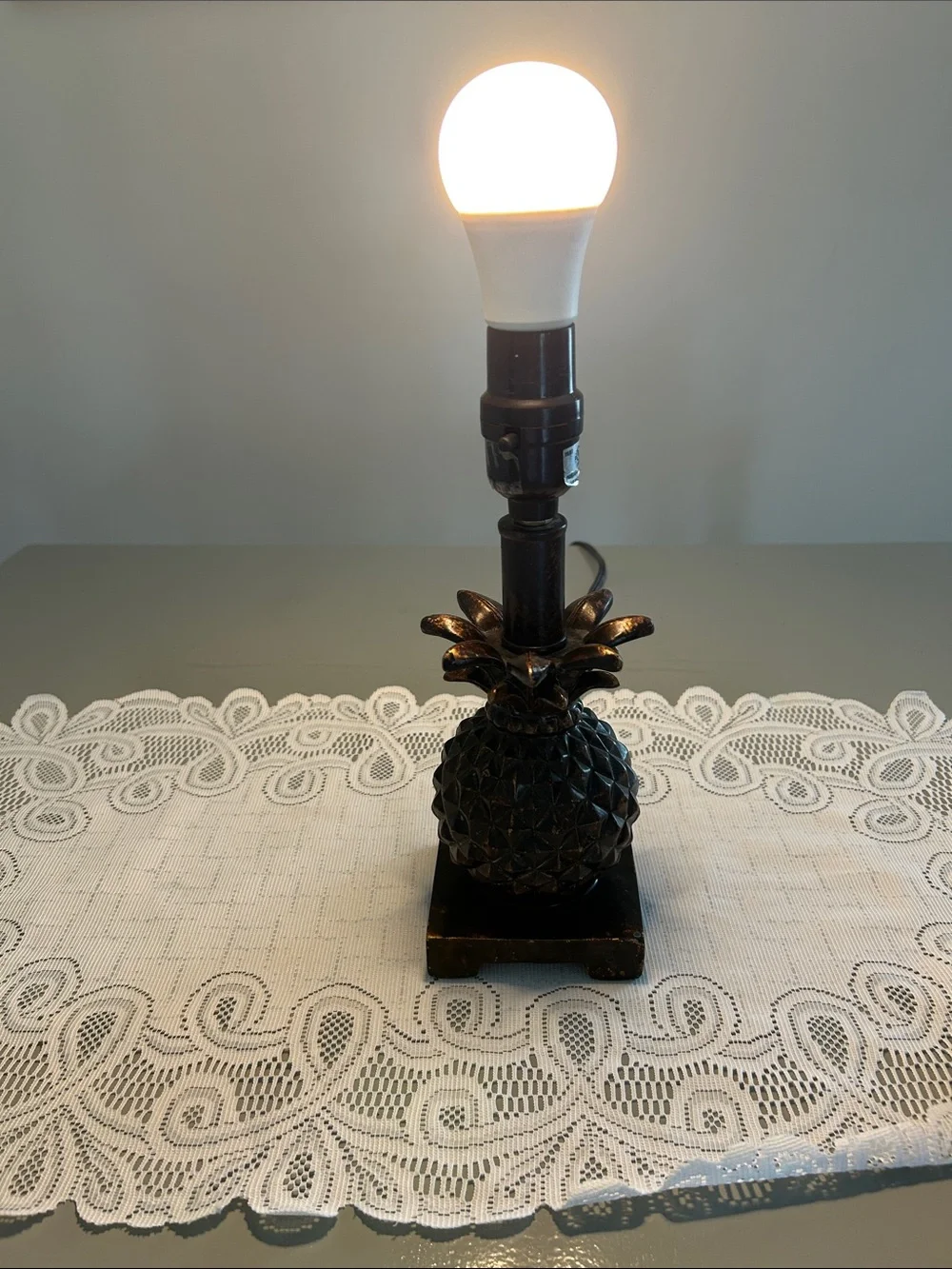 Vintage Brown Pineapple Lantern Table Lamp with Brown Shade